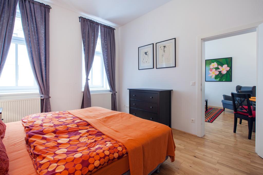 Apartment Theresiengasse Vienna Room photo